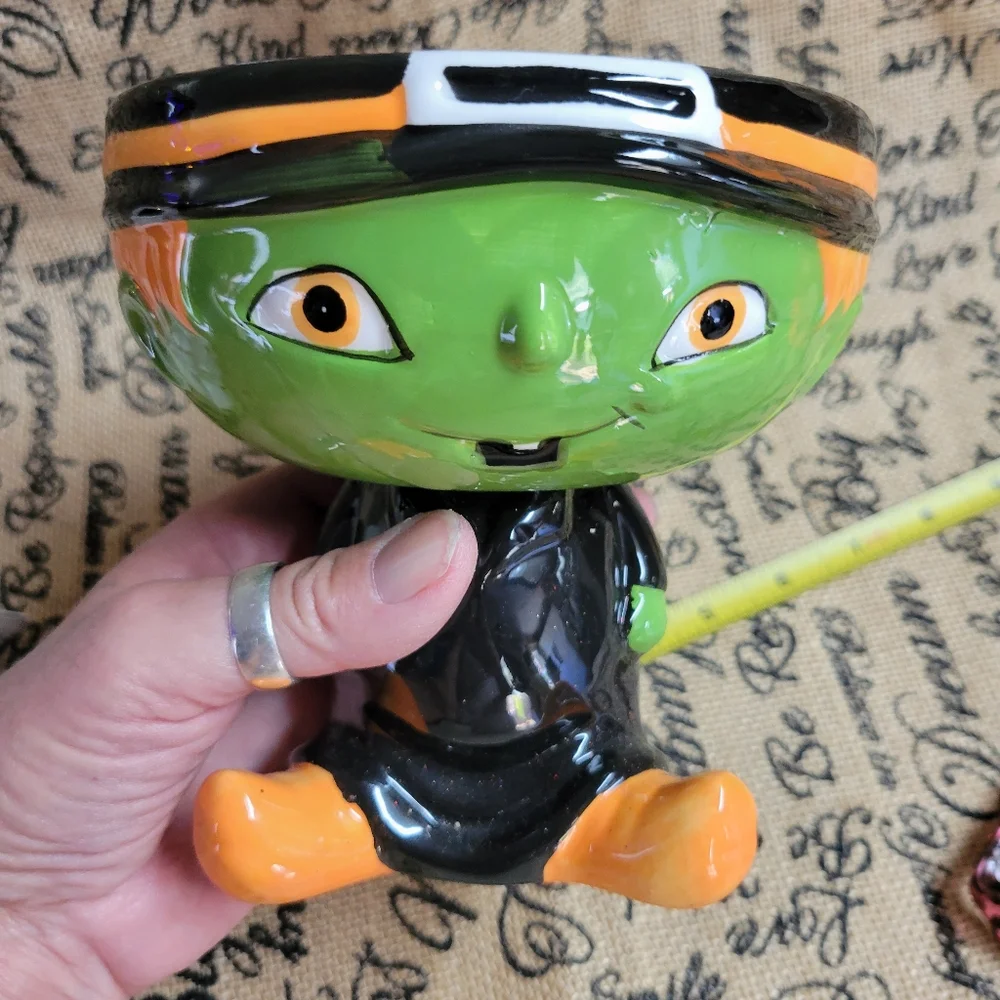 Halloween decorations candy dish & candelabra